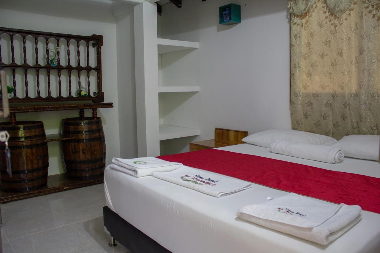 Hotel El Trocadero San Rafael  Zewnętrze zdjęcie